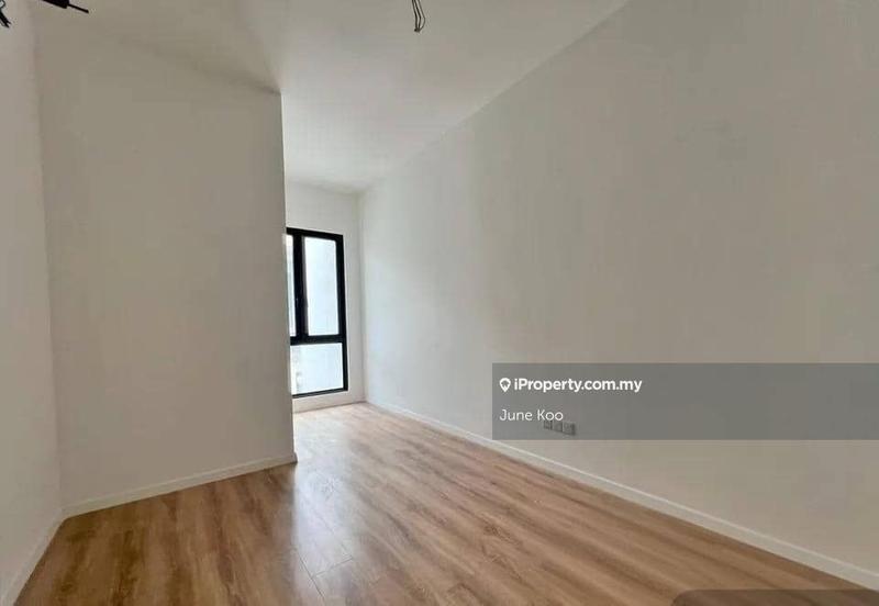 Rumah Teres 3-Tingkat untuk Dijual di Taman Puncak Jalil, Seri Kembangan oleh June Koo - iProperty.com.my