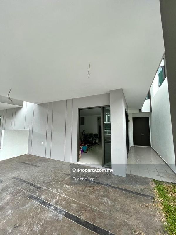 Rumah Teres 3-Tingkat untuk Dijual di Bukit Rahman Putra, Sungai Buloh oleh Eugene Yap - iProperty.com.my