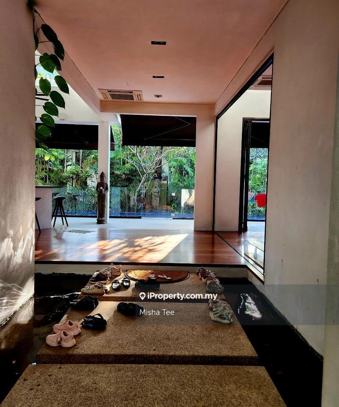 Bungalow House for Sale in Bukit Gita Bayu, Seri Kembangan by Misha Tee - iProperty.com.my