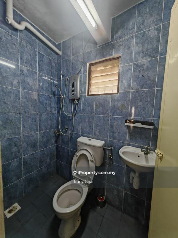 Rumah Berangkai 2.5 Tingkat untuk Dijual di Taman Sri Sinar, Segambut oleh Tracy Chai - iProperty.com.my