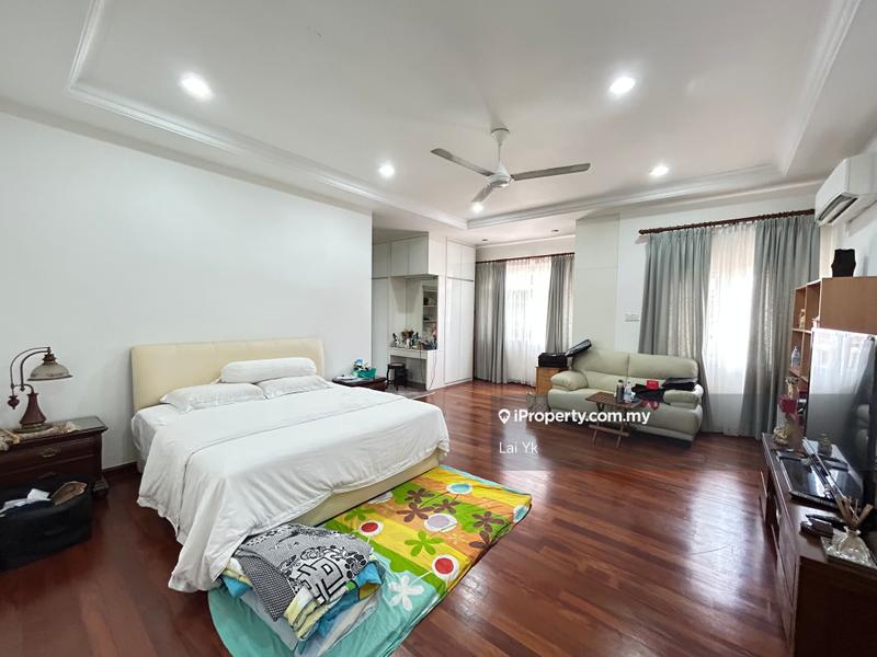 Bungalow House for Sale in Glenmarie Court, Glenmarie by Lai Yk - iProperty.com.my
