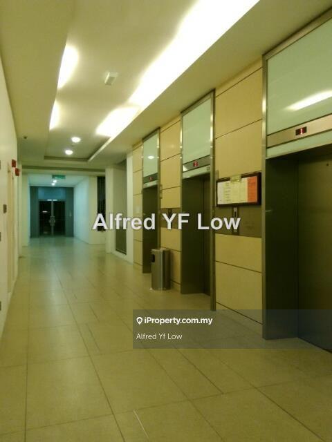 Pangsapuri untuk Dijual di Molek Pine 3 oleh Alfred Yf Low - iProperty.com.my