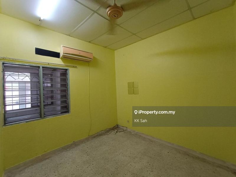 1-storey Terraced House for Sale in 8fx3g, Semenyih by KK Sah - iProperty.com.my