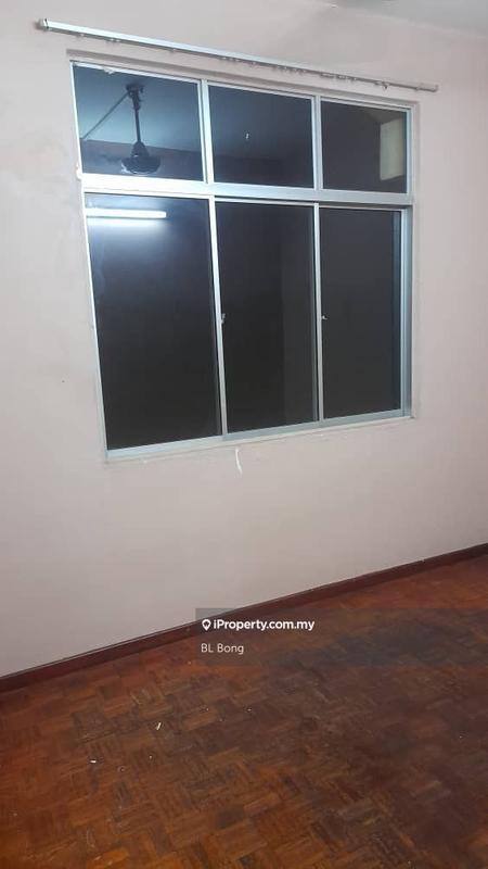 Pangsapuri untuk Disewa di Pelangi Apartment oleh BL Bong - iProperty.com.my