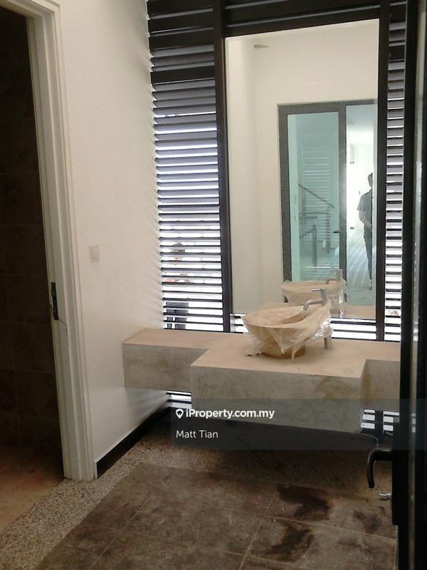 Bungalow House for Sale in rimba kemensah, Ulu Kelang by Matt Tian - iProperty.com.my