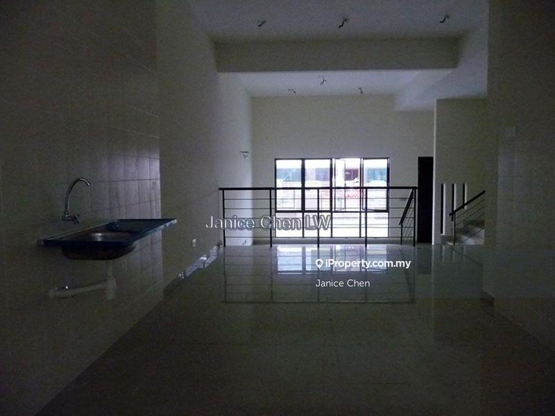 Rumah Berangkai 2.5 Tingkat untuk Disewa di Kinrara Residence, Taman Damai Utama, Puchong, Bandar Kinrara oleh Janice Chen - iProperty.com.my