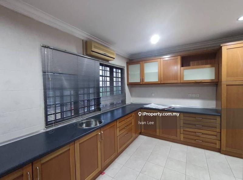 Rumah Berangkai 2 Tingkat untuk Dijual di Seksyen 19, Petaling Jaya oleh Ivan Lee - iProperty.com.my