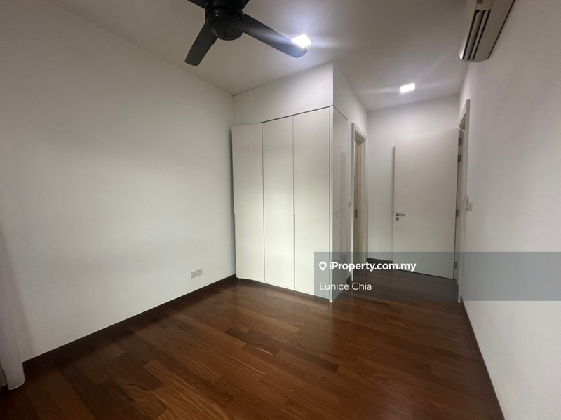 For Sale - Sastra U-Thant