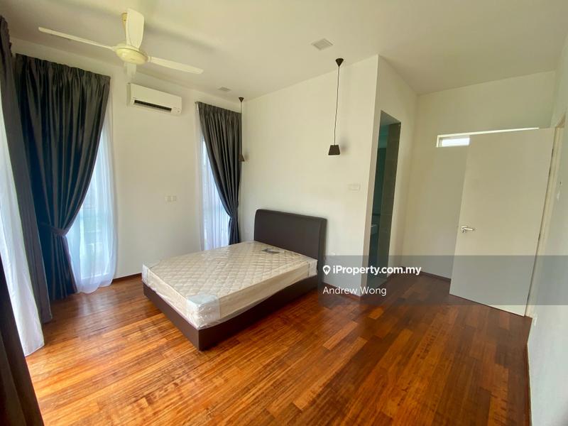 Bungalow House untuk Dijual di Lakefront Villa, Cyberjaya oleh Andrew Wong - iProperty.com.my