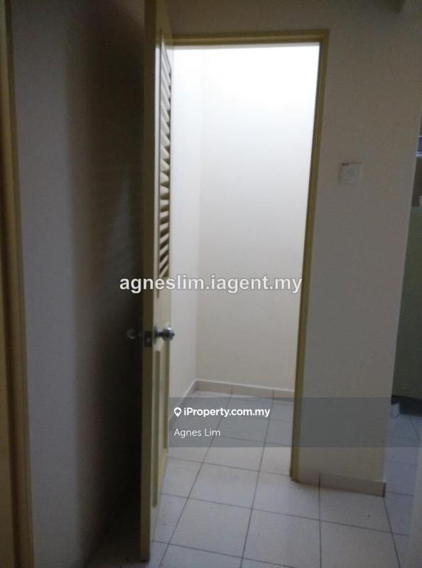 For Sale - Flat PKNS Section 7