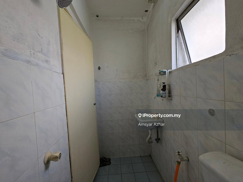 Apartment for Sale in Residensi Warnasari 1 by Amsyar Azhar - iProperty.com.my