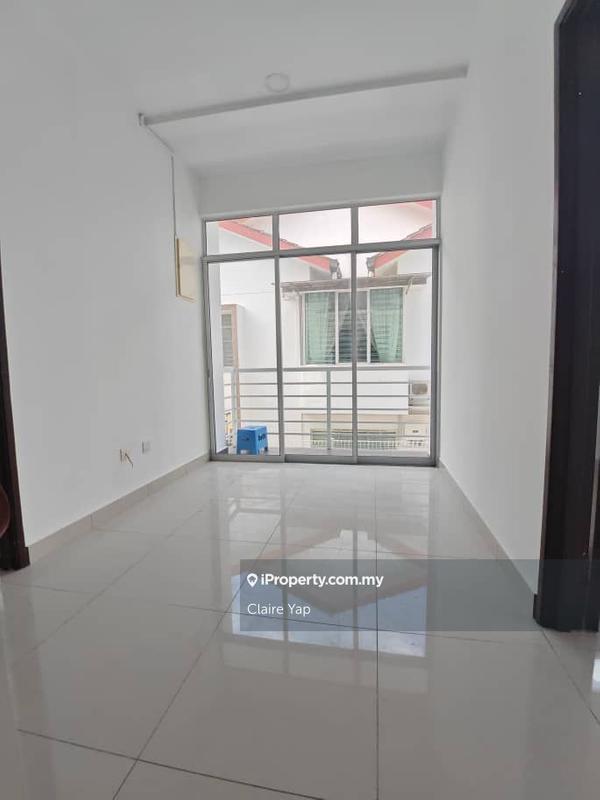 Rumah Berangkai 2 Tingkat untuk Dijual di Taman Daiman Jaya, Kota Tinggi oleh Claire Yap - iProperty.com.my