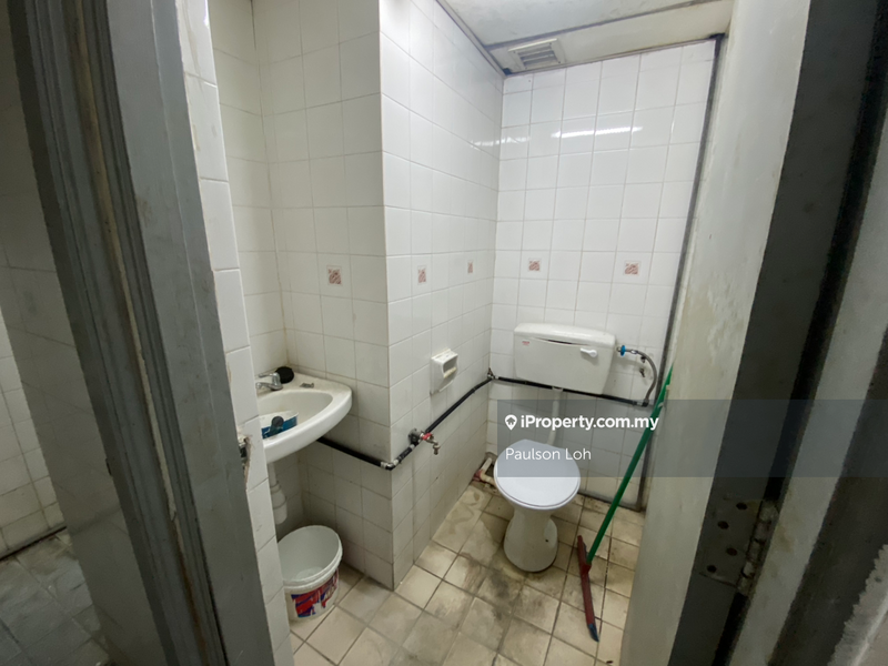 Warehouse for Rent in Seksyen 51, Petaling Jaya by Paulson Loh - iProperty.com.my
