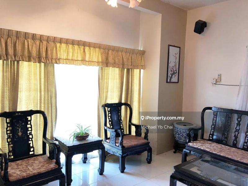 Rumah Berkembar untuk Dijual di Taman Sungai Besi Indah, Seri Kembangan oleh Michael Yb Chai - iProperty.com.my