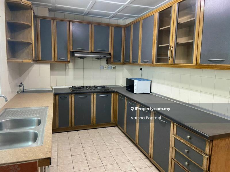 Kondominium untuk Disewa di Villa Scott oleh Varsha Poptani - Kitchen - iProperty.com.my