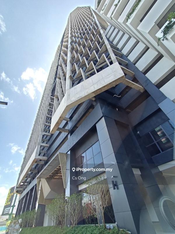 Service Residence for Sale in YOLO Signature Suites by Cs Ong - iProperty.com.my