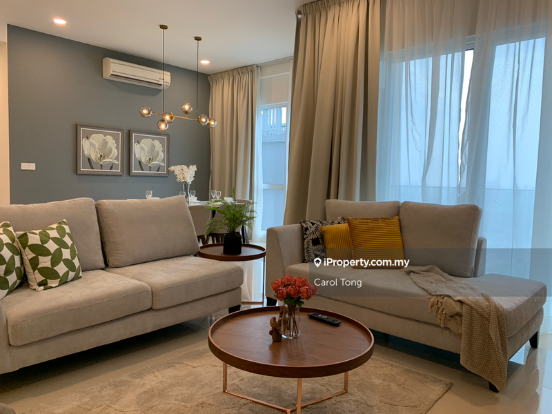 For Sale - Pavilion Hilltop