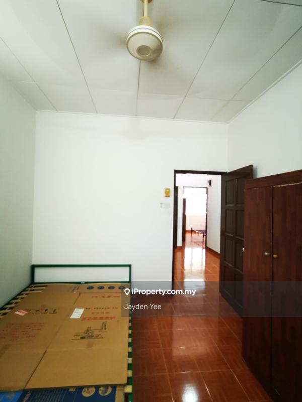 Rumah Teres 2-Tingkat untuk Dijual di Taman Overseas Union (Taman Oug), Jalan Klang Lama (Old Klang Road) oleh Jayden Yee - iProperty.com.my