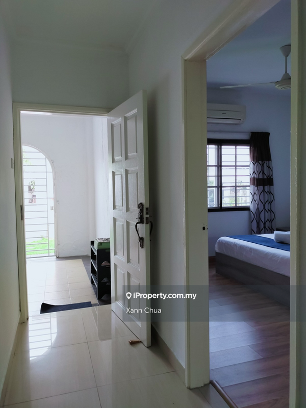 Rumah Bandar untuk Dijual di Country Heights, Kajang oleh Xann Chua - iProperty.com.my
