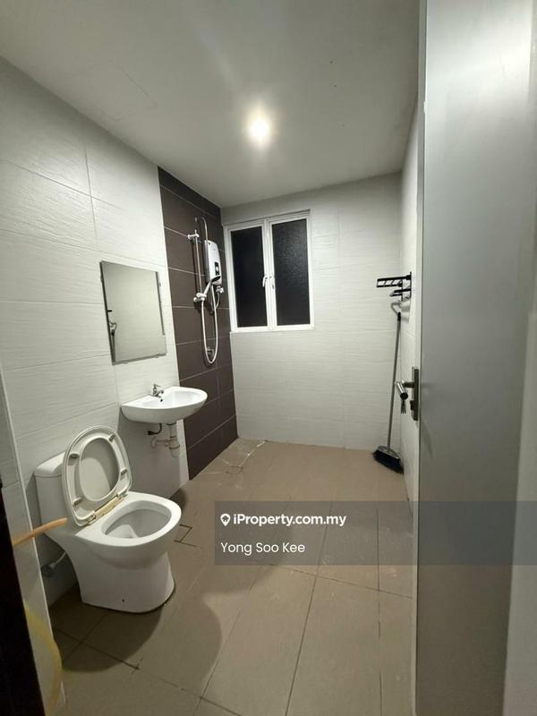Condominium for Rent in Berjaya Condominium by Yong Soo Kee - Bathroom - iProperty.com.my