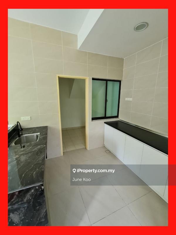 Rumah Teres 3-Tingkat untuk Dijual di Seri Kembangan, Selangor oleh June Koo - iProperty.com.my