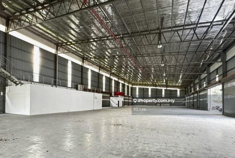 For Rent - Facing Main Road Commercial Detached Building Balakong Batu 11 Cheras