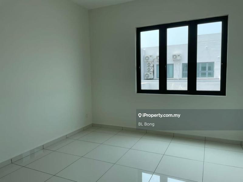 Rumah Berangkai 2.5 Tingkat untuk Dijual di Taman Residen 8, Melaka City oleh BL Bong - iProperty.com.my