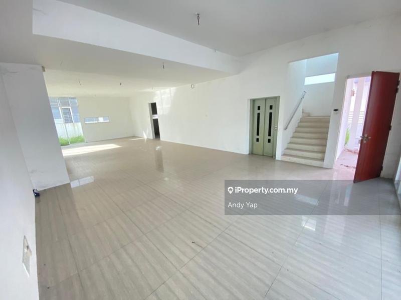 Bungalow House for Sale in Bandar Country Homes, Rawang by Andy Yap - iProperty.com.my