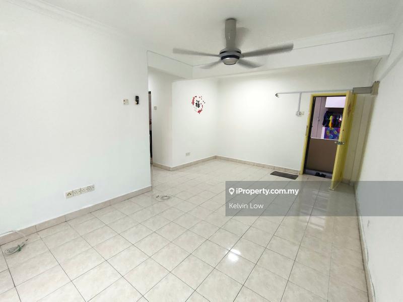 For Sale - Pangsapuri Carlina