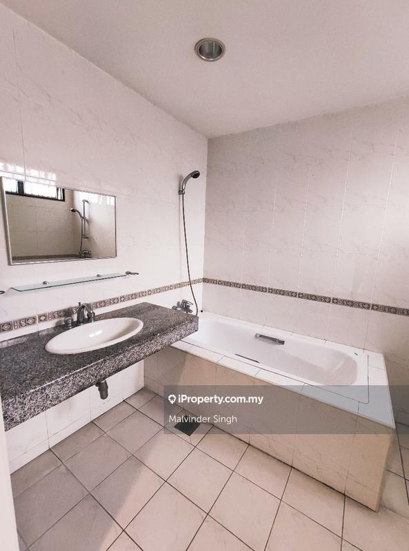 Banglo untuk Dijual di Ampang Hilir, Ampang oleh Mel Walia - iProperty.com.my