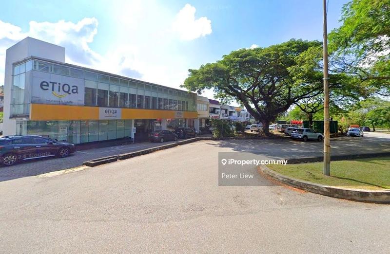 For Sale - SS17 2 STOREY SHOP, FACING MAIN FRONTAGE, ROI 4.38%, FREEHOLD, TENANTED