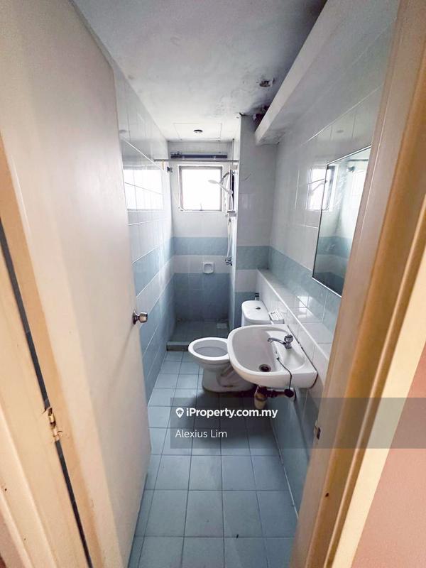 Pangsapuri untuk Dijual di Danga View Apartment oleh Alexius Lim - iProperty.com.my