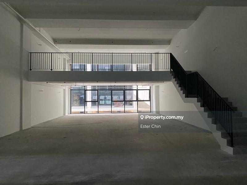 For Rent - Emhub Showroom, Retail Office, Warehouse, Kota Damansara, Petaling Jaya