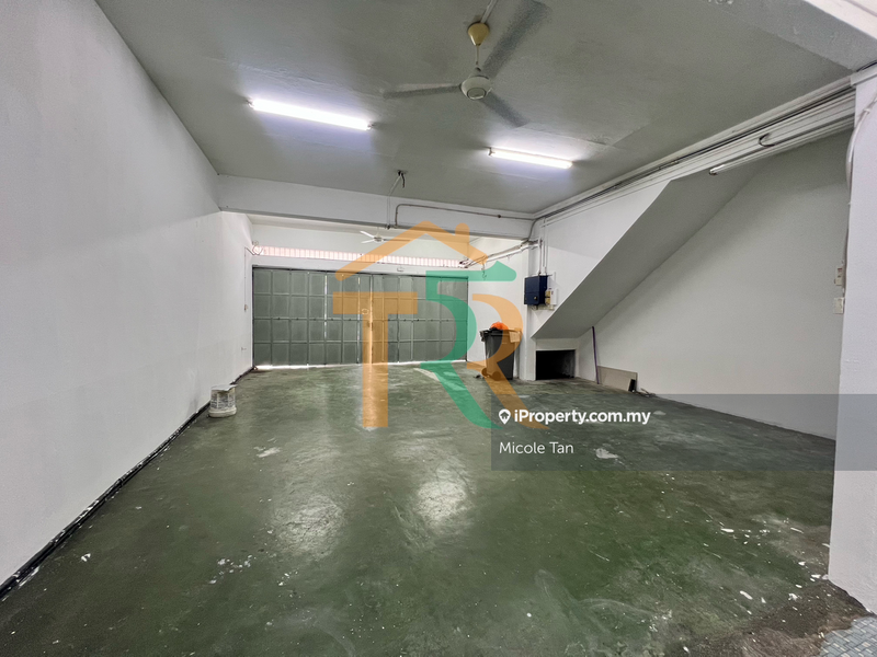 Shop for Rent in Bandar Muar, Muar by Micole Tan - iProperty.com.my