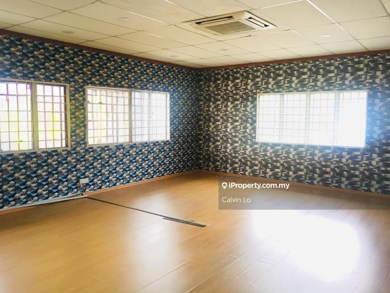 Semi-D Kilang untuk Dijual di Taman Perindustrian Kinrara, Bandar Kinrara oleh Calvin Lo - iProperty.com.my