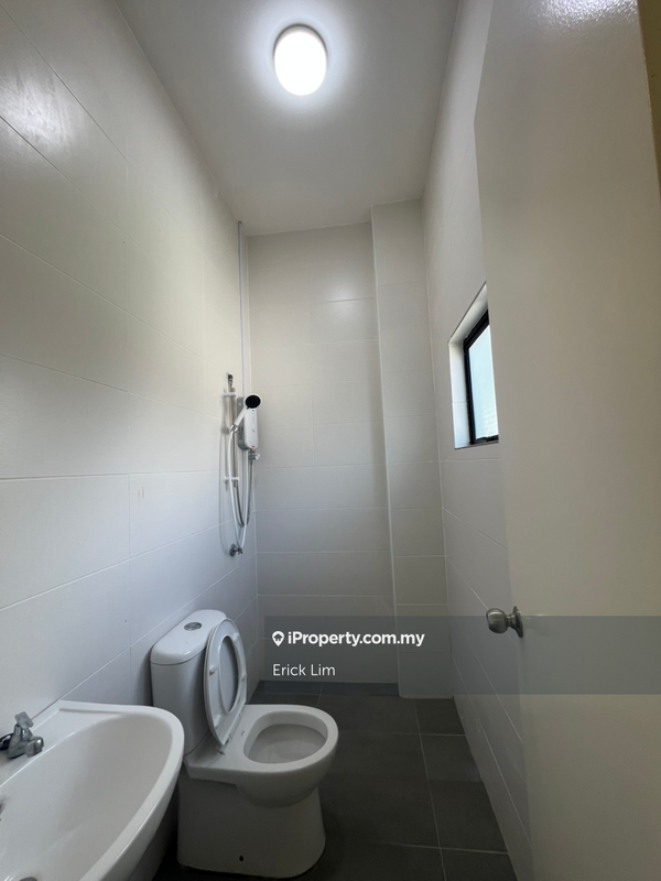 Rumah Teres untuk Dijual di Taman Ayer Keroh Height, Bukit Katil oleh Erick Lim - iProperty.com.my