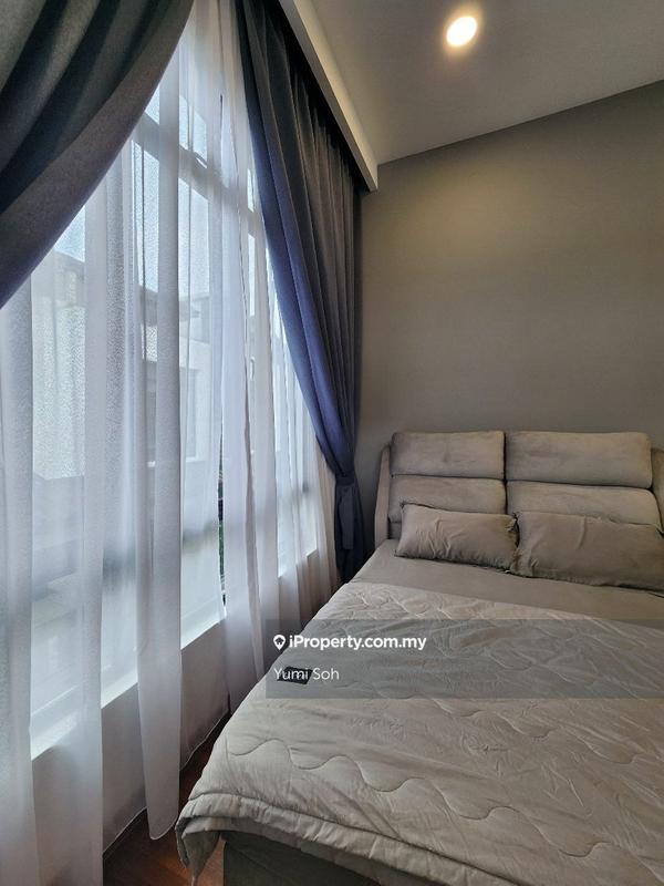Rumah Berkembar untuk Dijual di Eco Majestic, Semenyih oleh Yumi Soh - iProperty.com.my