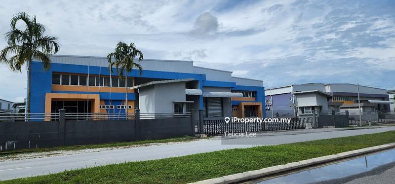 For Rent - Detached Factory With Loading Bays