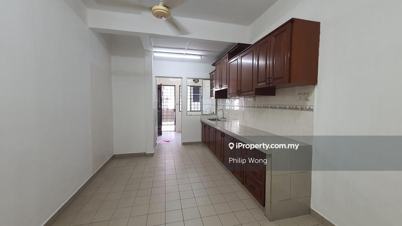 Rumah Berangkai 2 Tingkat untuk Dijual di Taman Serdang Raya, Seri Kembangan oleh Philip Wong - iProperty.com.my