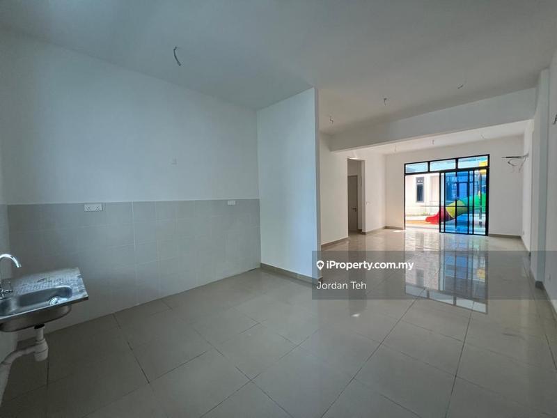 Rumah Bandar untuk Dijual di Ara Simfoni Petaling Jaya, Kayu Ara oleh Jordan Teh - iProperty.com.my