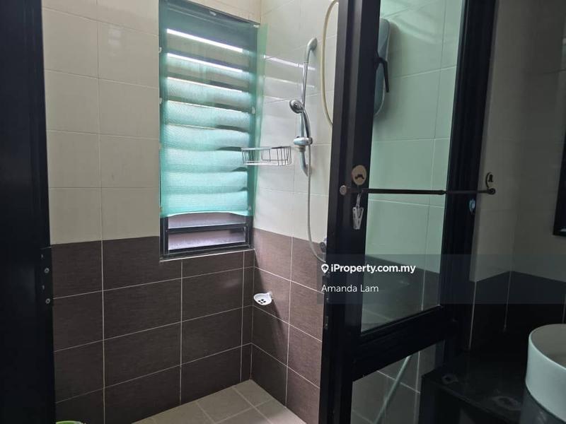 Rumah Berangkai 3 Tingkat untuk Dijual di Southbay Residence, Batu Maung oleh Amanda Lam - iProperty.com.my