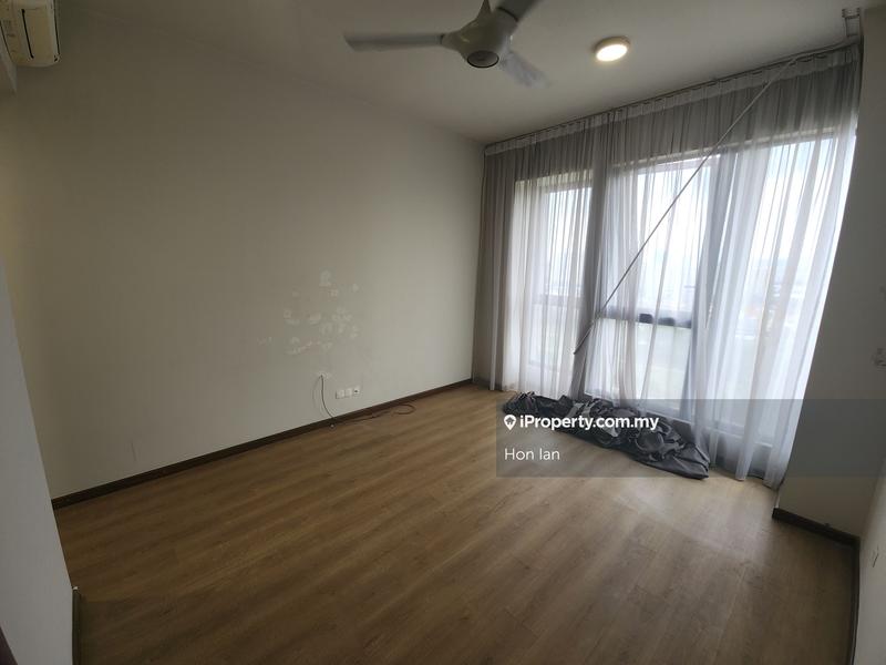 Service Residence for Sale in Twin Arkz by Hon Ian - iProperty.com.my