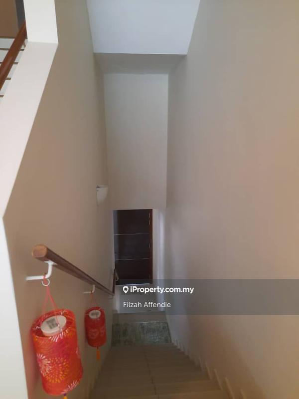 Townhouse for Sale in Cahaya Spk, Shah Alam by Filzah Affendie - iProperty.com.my