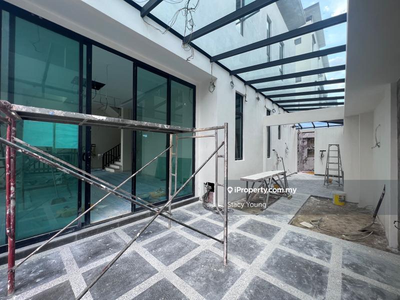 Rumah Berkembar untuk Dijual di Wira Heights, Bandar Sungai Long oleh Stacy Young - iProperty.com.my