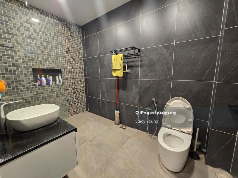 Rumah Berangkai 2 Tingkat untuk Dijual di Bukit Sungai Long, Kajang oleh Stacy Young - iProperty.com.my