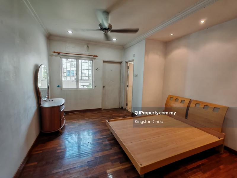 Rumah Bandar untuk Dijual di Taman Sungai Besi Indah, Seri Kembangan oleh Kingston Choo - iProperty.com.my