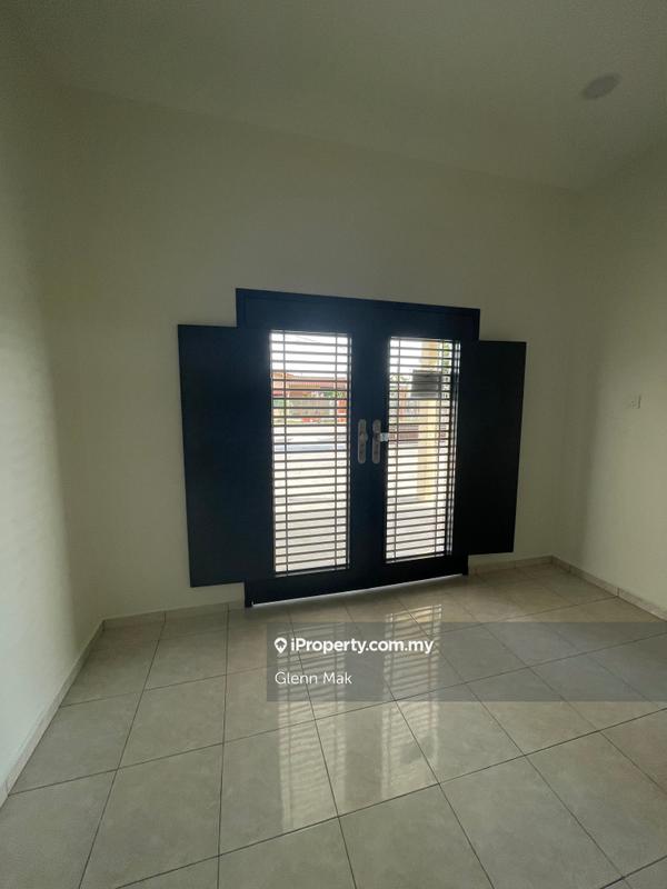 Rumah Berangkai 1 Tingkat untuk Dijual di Taman Muar, Muar oleh Glenn Mak - iProperty.com.my