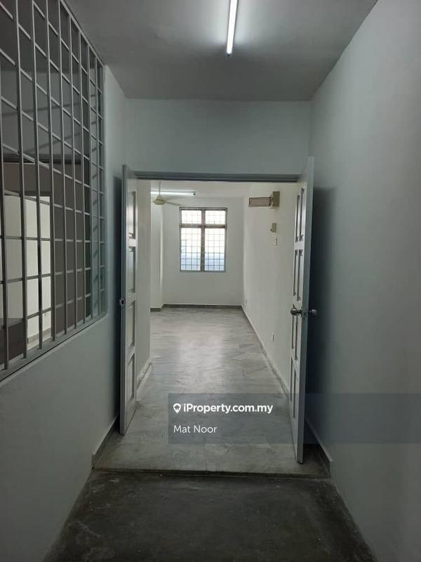 Pangsapuri untuk Dijual di Ilham Apartment oleh Mat Noor - iProperty.com.my
