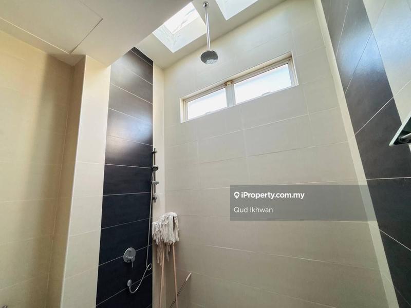 Rumah Berangkai 2 Tingkat untuk Dijual di Perdana Lakeview East, Cyberjaya oleh Qud Ikhwan - iProperty.com.my