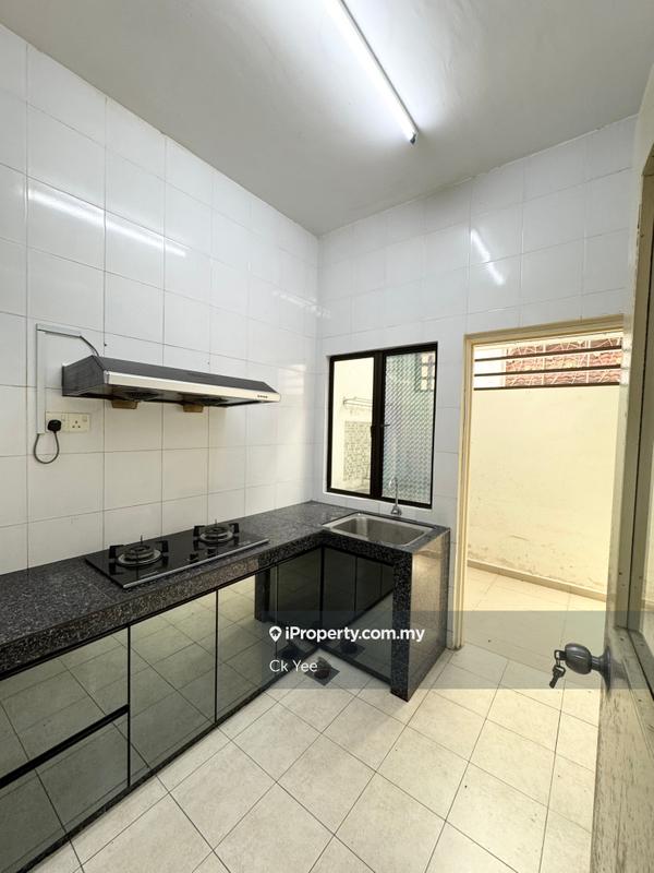 3-storey Terraced House for Sale in Jalil Sutera, Bukit Jalil by Ck Yee - iProperty.com.my